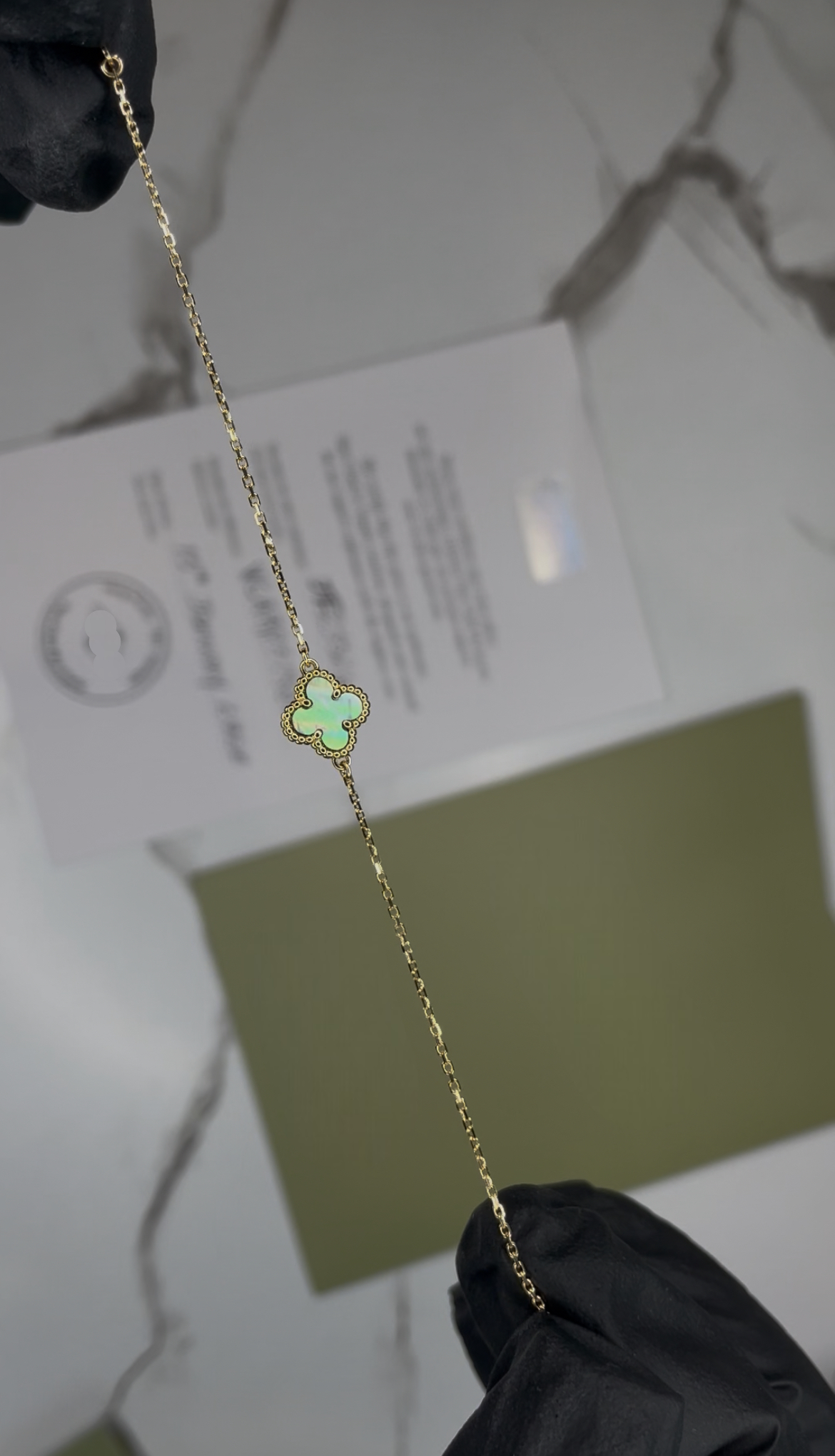 Stormy Bracelet - 18k Yellow Gold, White