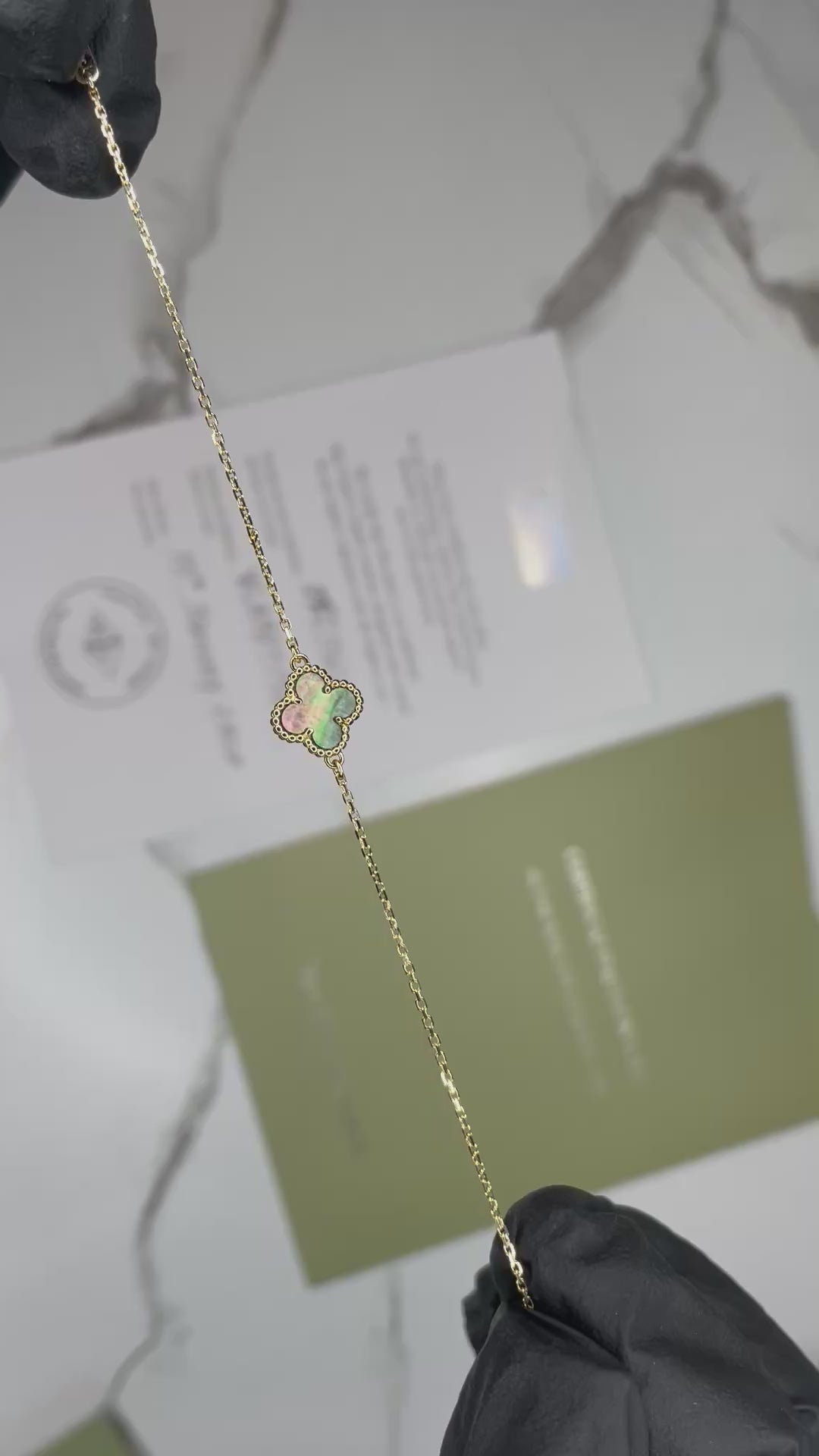 Stormy Bracelet - 18k Yellow Gold, Grey